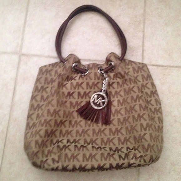 REDUCED!!! Michael Kors purse!!