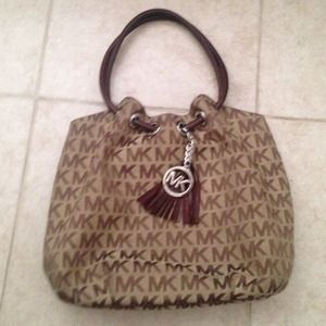 REDUCED!!! Michael Kors purse!!