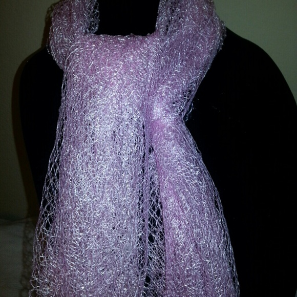 Lace scarf - Picture 1 of 2