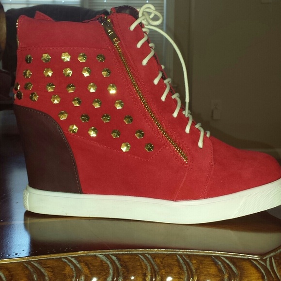 Hightop red and gold sneakers