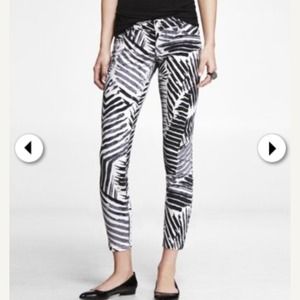 SALE! Express Linear Leaves Jeans