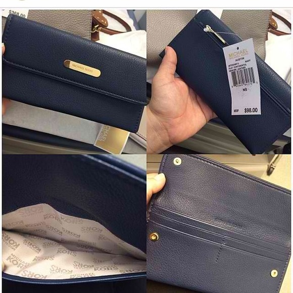 Sold👍Michael kors wallet - Picture 1 of 1