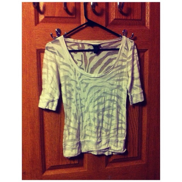 Medium sleeved Zebra top