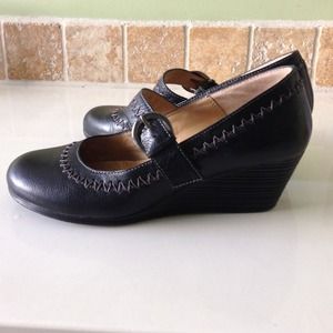 soft spot mary jane shoes