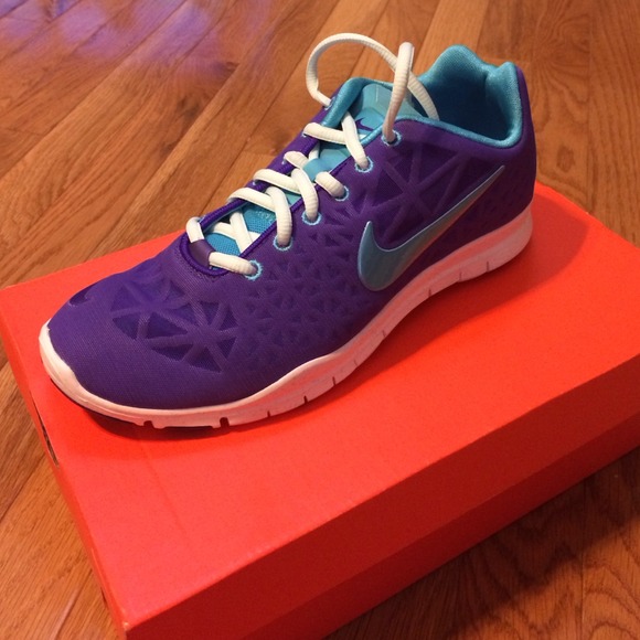 WMNS NIKE FREE TR FIT 3