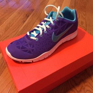 WMNS NIKE FREE TR FIT 3