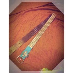 Studded belt👐