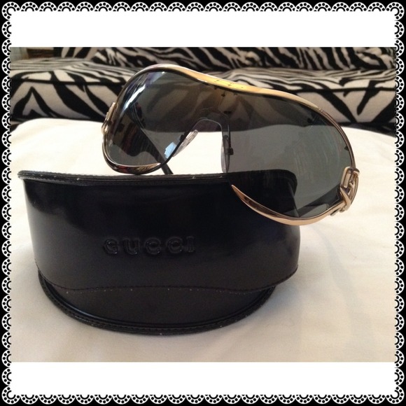 NYE SALE!100% Authentic Gucci Sunglasses!! NWOT