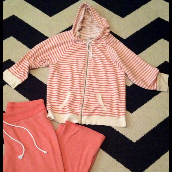 Gap Body, Track suit 💕