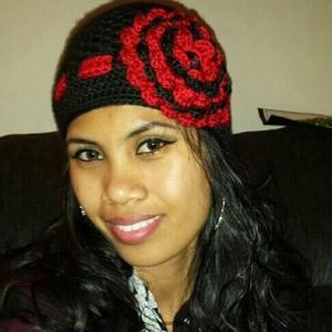 new crochet hat w/ flower