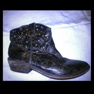 Nadara boots & orange lace tank bundle