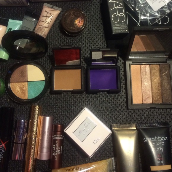 🚫Sold🚫Makeup bundle - Picture 2 of 4