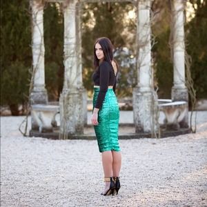ASOS Skirts - ASOS green pencil sequins skirt 6 ASOS Skirts - ASOS green pencil sequins skirt 6