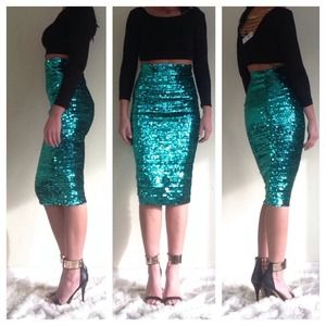 ASOS Skirts - ASOS green pencil sequins skirt 6 ASOS Skirts - ASOS green pencil sequins skirt 6