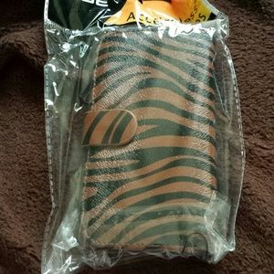 Magnetize s4 wallet case