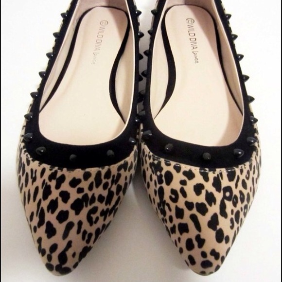 💕Leopard printed flat shoes with studs around💕