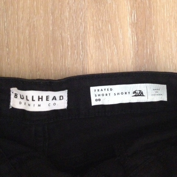 🚫traded🚫 black denim shorts - Picture 3 of 3