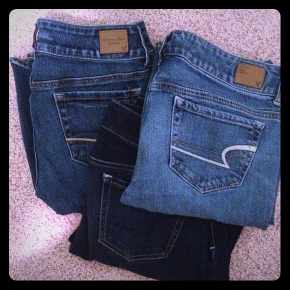 3 pairs of American Eagle jeans