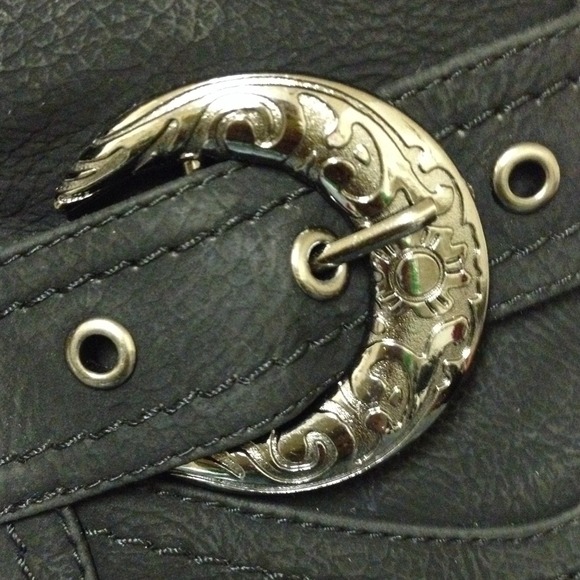 ‼️SOLD‼️ - Picture 3 of 4