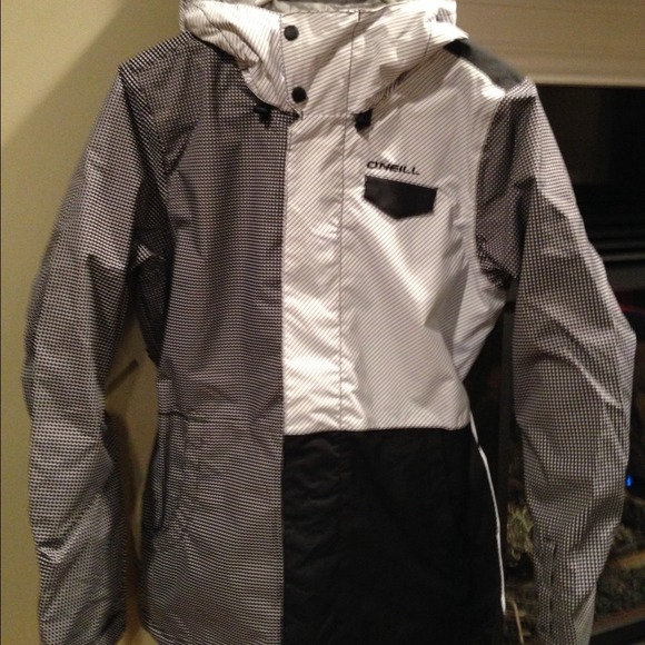 O'Neill ski/snowboard jacket. ❄️🏂🎿 - Picture 2 of 4