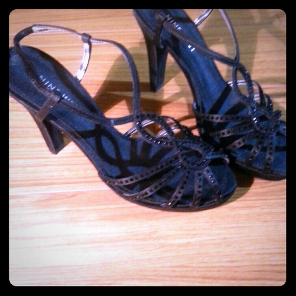 Strappy dress sandal