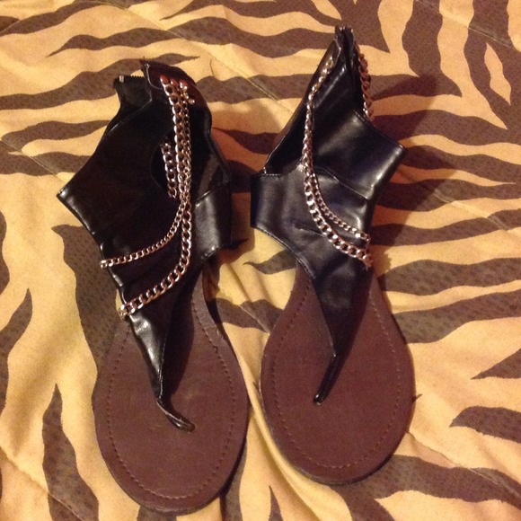 SOLD🔥 Black silver chain sandals - Picture 1 of 2