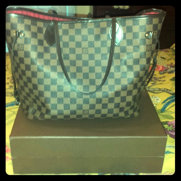 Authentic Louis Vuitton neverfull