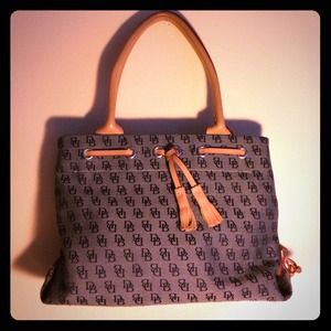 💯% Authentic, MINT, Dooney & Bourke Tote