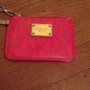 Micheal kors hot pink wristlet