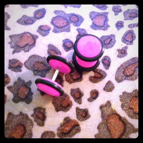 Faux Plugs Earrings