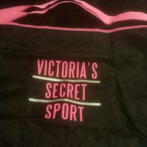 Victoria's secret sports bag
