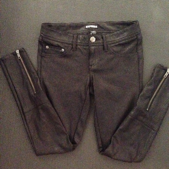 Sold✨Express black stretchy jeggings