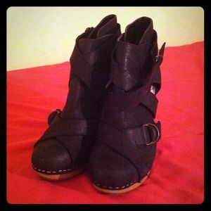 Black strappy Boots Steve Madden Geema