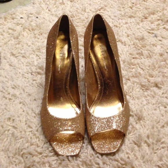Size 8.5 BCBG heels