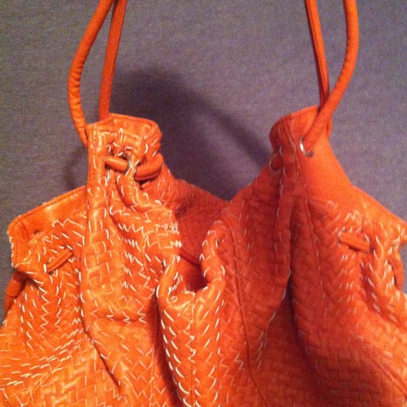 Orange bag! - Picture 2 of 4