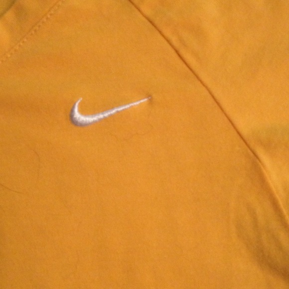 nike v neck workout top - Picture 3 of 3