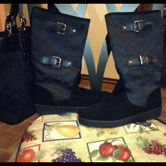 Coach boots