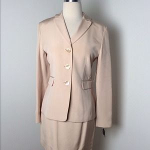 GREAT DEAL! Fitted Pink Skirt Suit