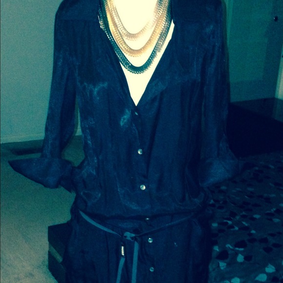 ⤵️GUESS TUNIC STYLE SHIRT💥💥💥 - Picture 3 of 4