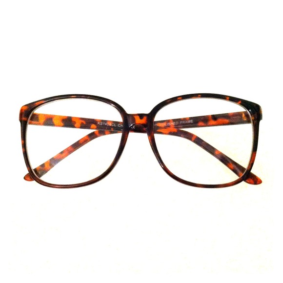 Hipster Cute Readers!