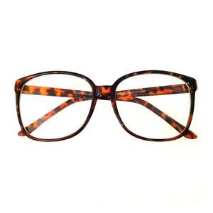 Hipster Cute Readers!