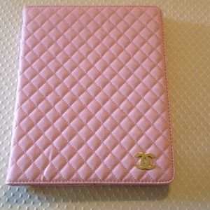 Pink quilted iPad 1-4 cover