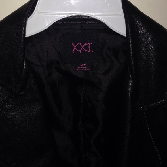 🔴🔴Sold!!!!🔴🔴Biker jacket - Picture 2 of 3