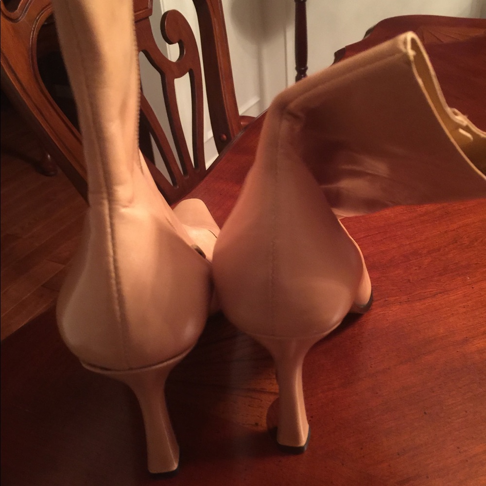JUST REDUCED 😄 Nine West Ankle Boots - Picture 4 of 4