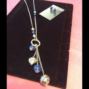 Necklace & earrings set