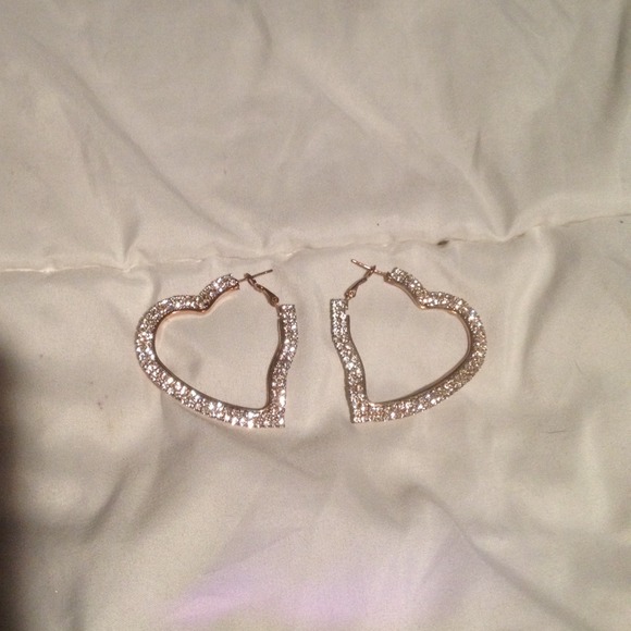 Stella & Dot Heart Earrings