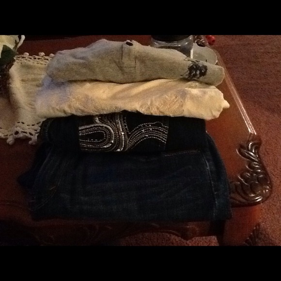 2capries,2shirts