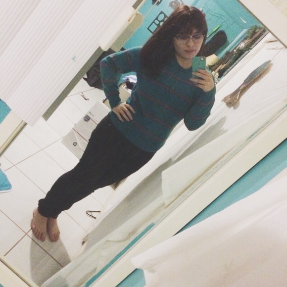 🚫BUNDLED🚫 Vintage sweater! - Picture 2 of 2