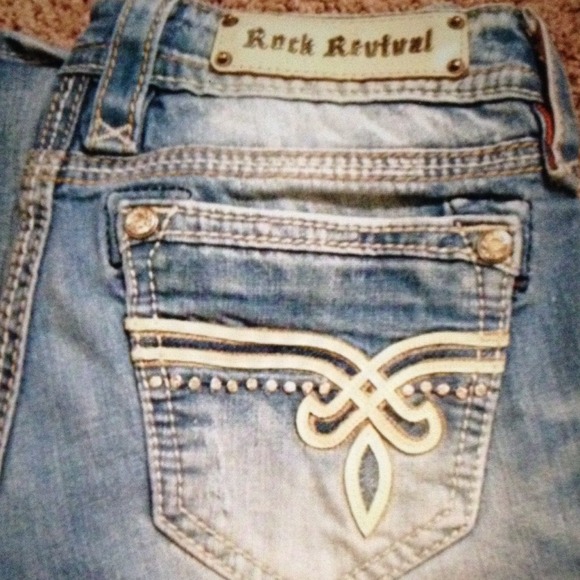 TRADED....Rock Revival sz 28