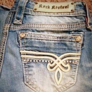TRADED....Rock Revival sz 28